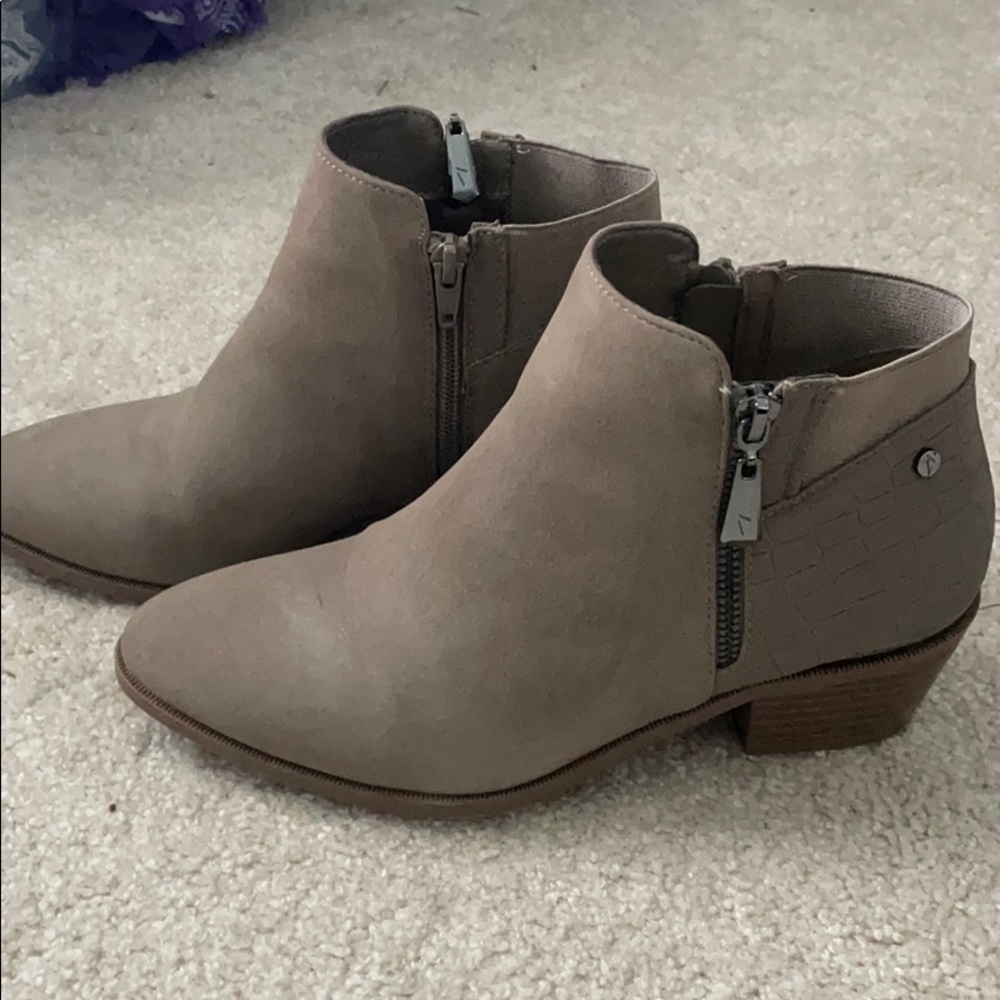 Simply Vera Booties 7.5W